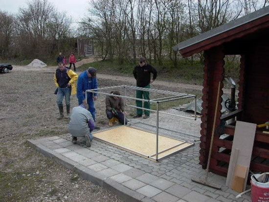 Ein Alu-Käfig entsteht